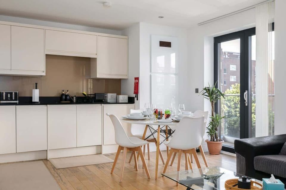 Kitchen dinning area