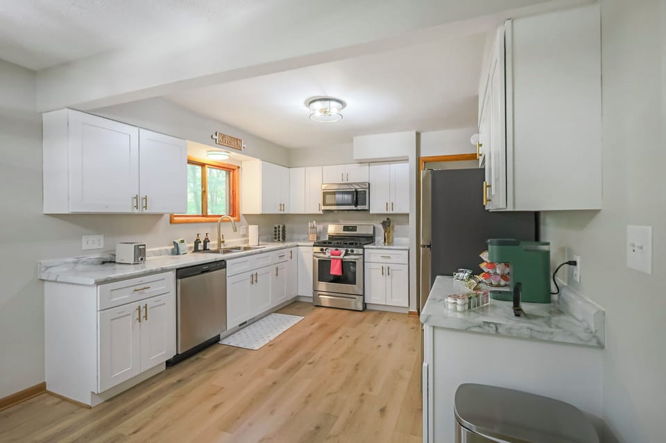 Cook up a storm in our bright, fully equipped kitchen!