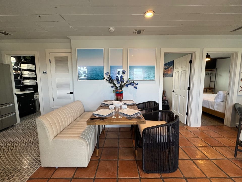 Dining area for four