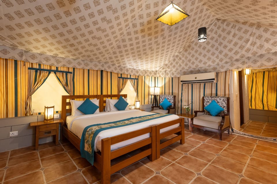 Luxury Tent, Garden View | Desk, free WiFi, bed sheets