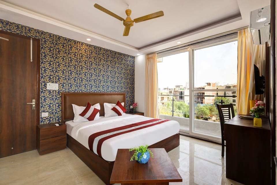 Deluxe Room | Egyptian cotton sheets, premium bedding, down comforters