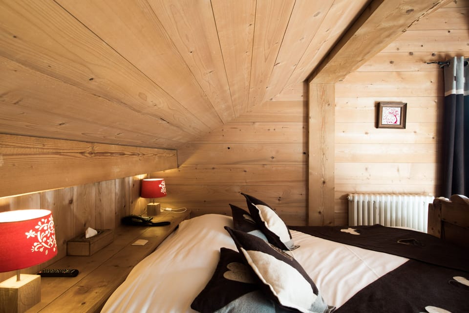 Junior Suite | Select Comfort beds, in-room safe, desk, soundproofing