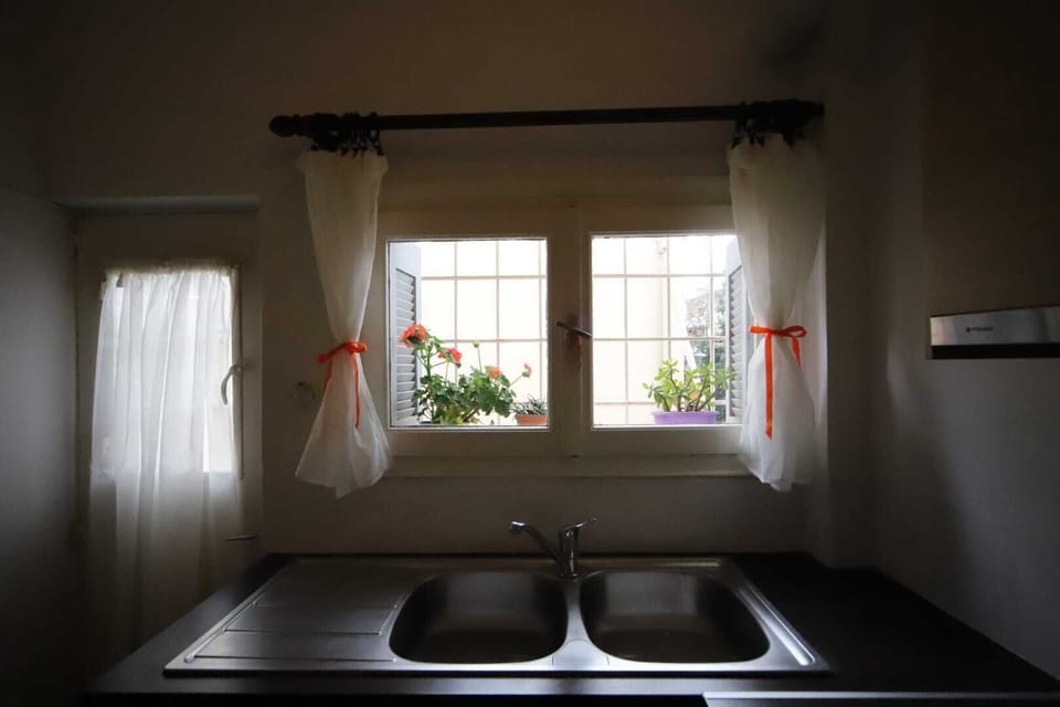 Casa Eva in Kifisia by Rent A Greek Home -  kitchen