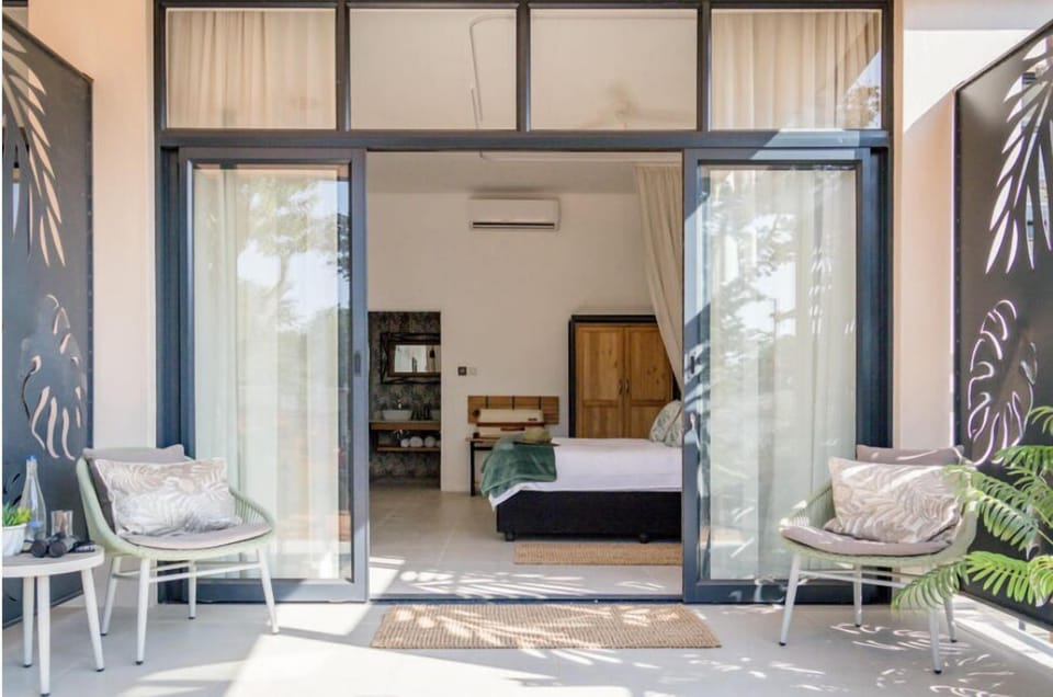 Standard Double or Twin Room, Courtyard View | In-room safe, desk, laptop workspace, free WiFi