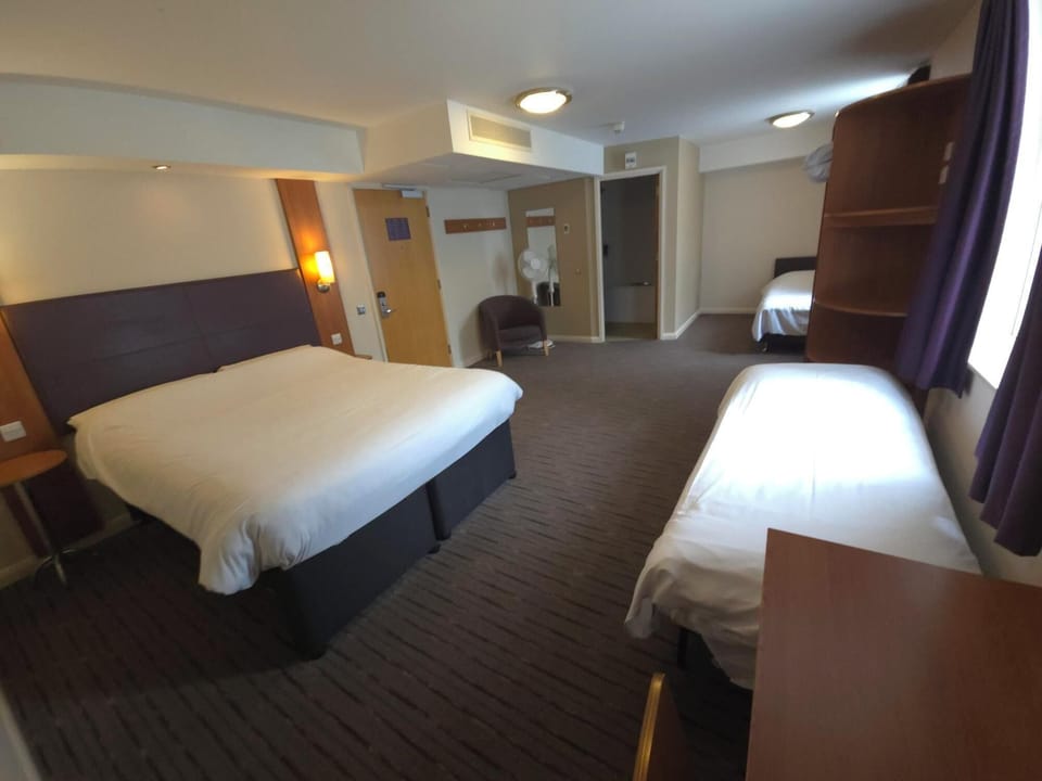 Family Quadruple Room | Free WiFi, bed sheets