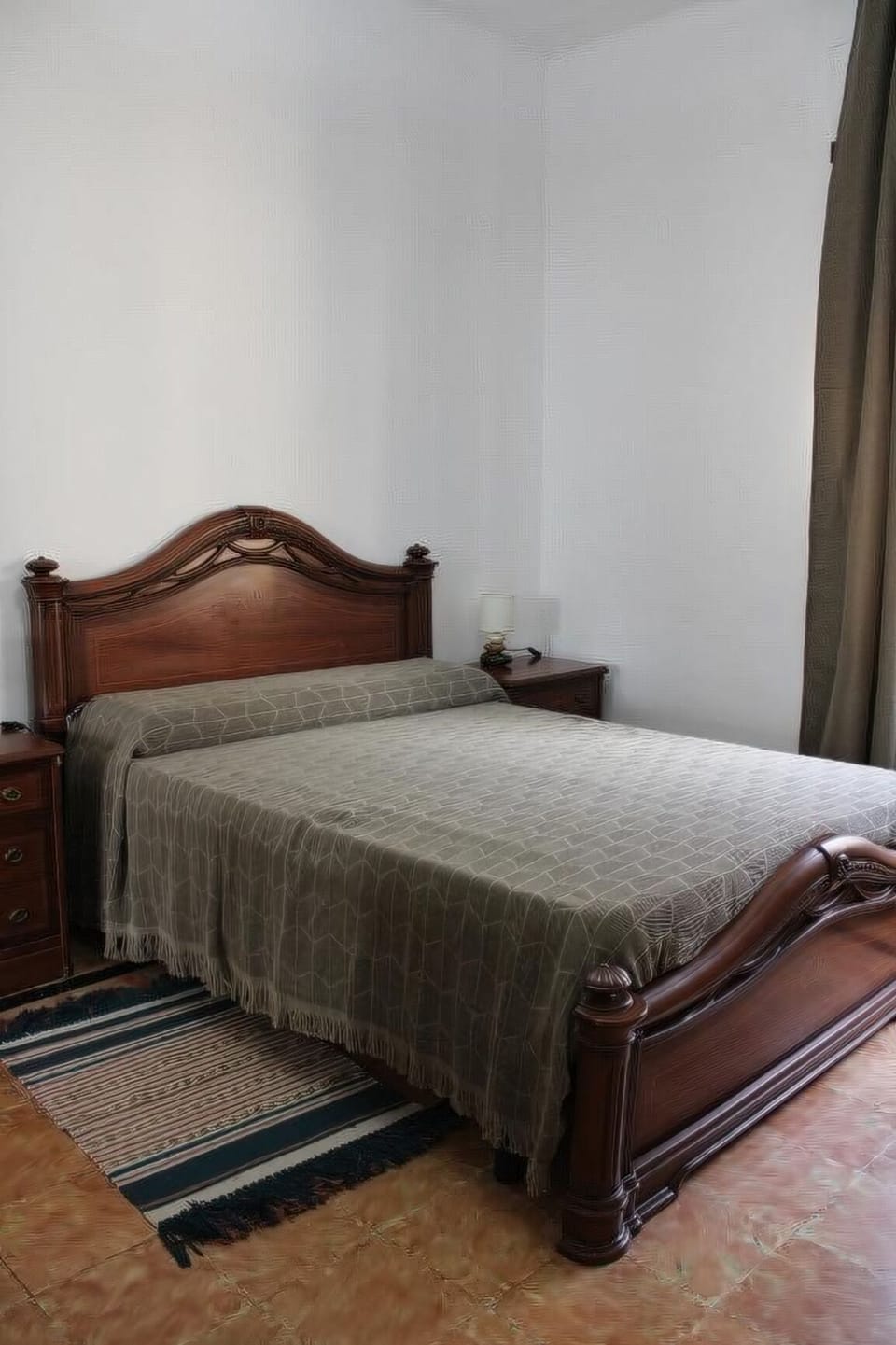 Basic Double Room, City View | Down comforters, WiFi (free), bed sheets