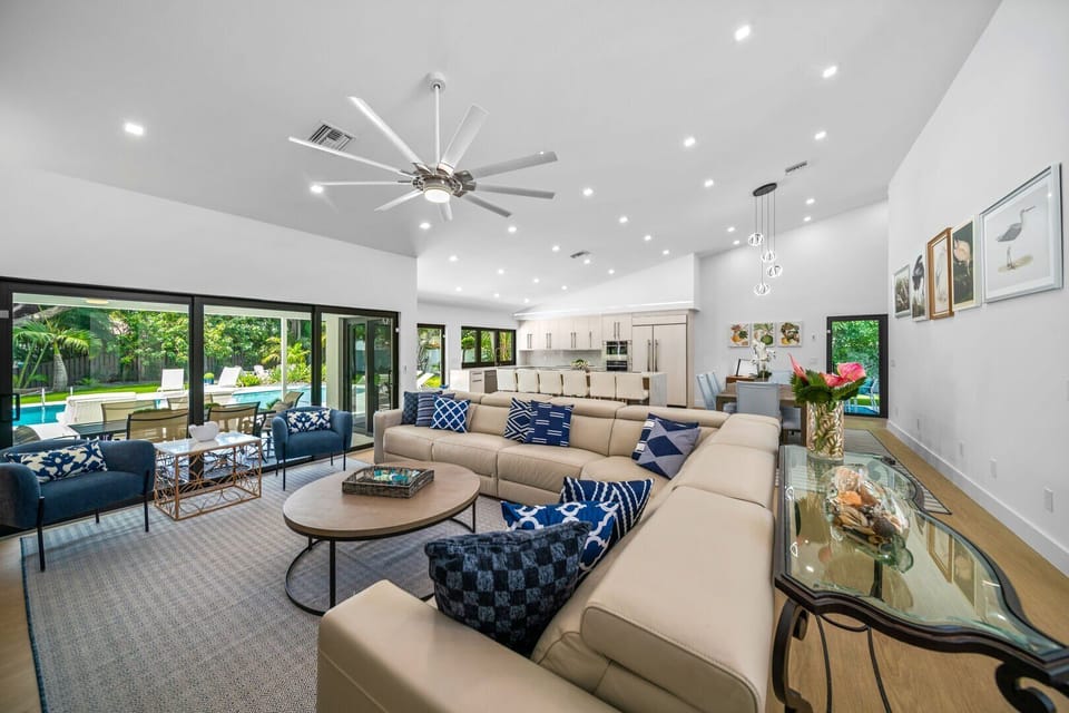 Upscale, modern furniture throughout