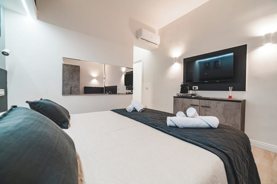 In-room safe, soundproofing, free WiFi