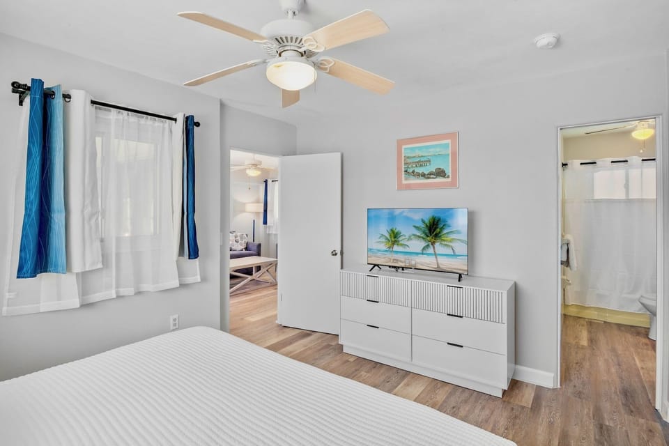 Primary Bedroom, King