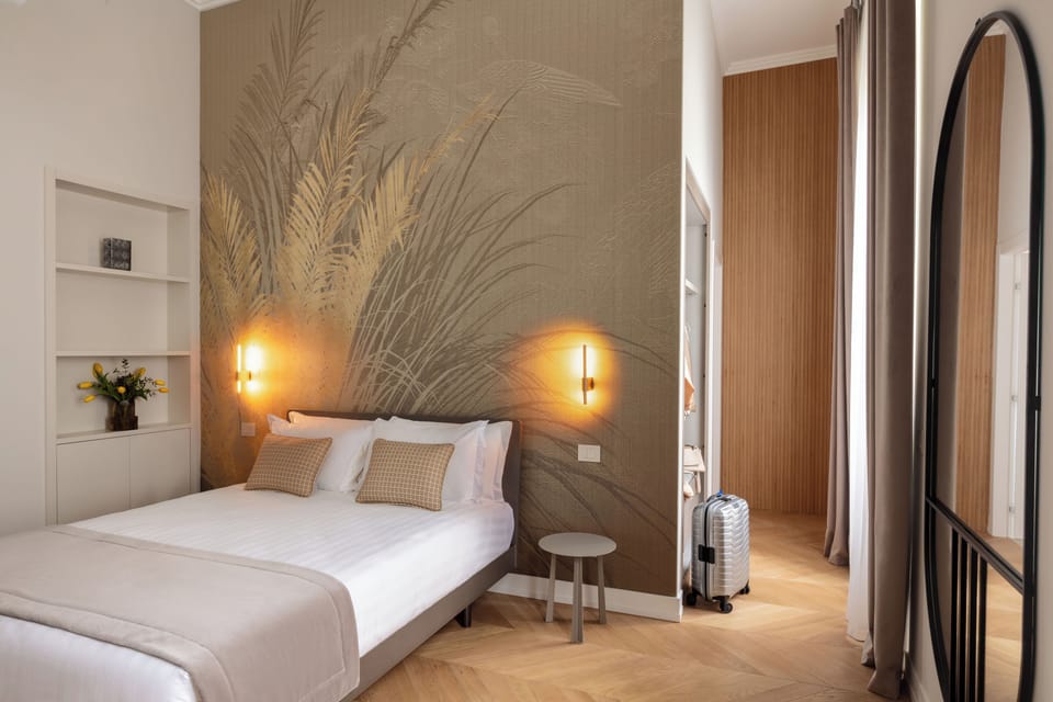 Junior Room | In-room safe, desk, laptop workspace, free WiFi