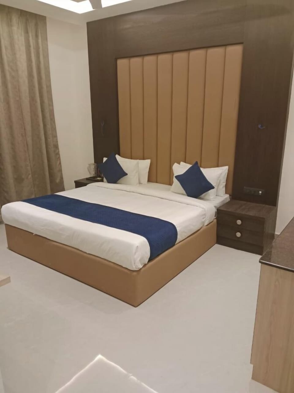 Double Room, Non Smoking, Private Bathroom | Desk, soundproofing, free WiFi