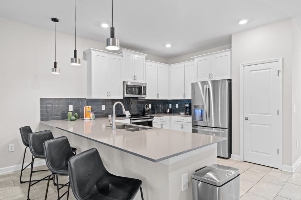 Fully-equipped kitchen