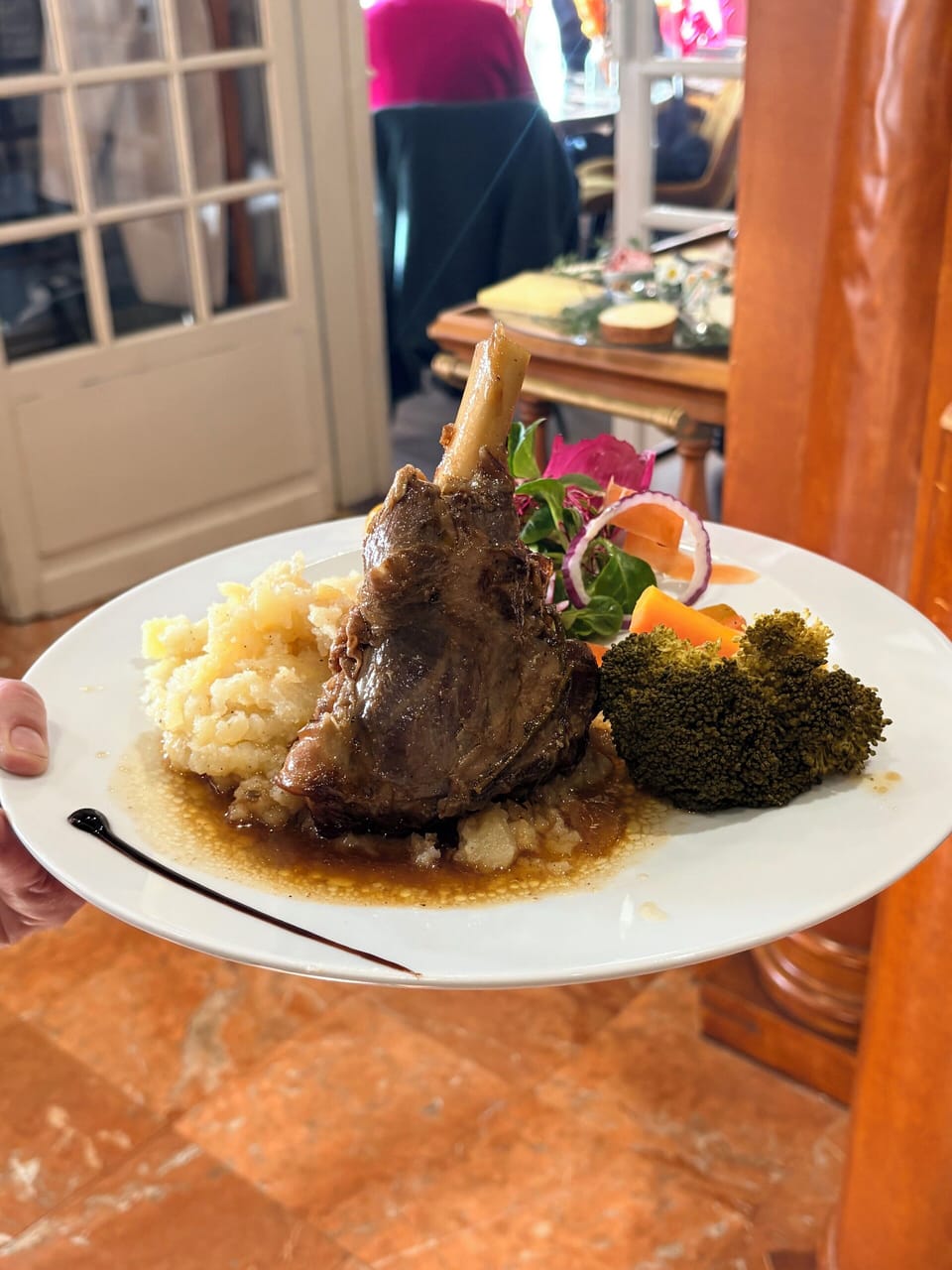 Lunch and dinner served