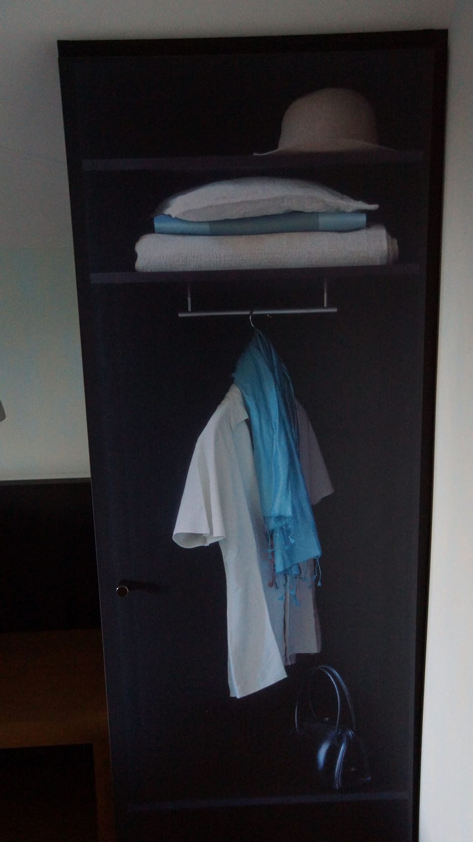 Classic Double Room | Minibar, in-room safe, laptop workspace, blackout drapes
