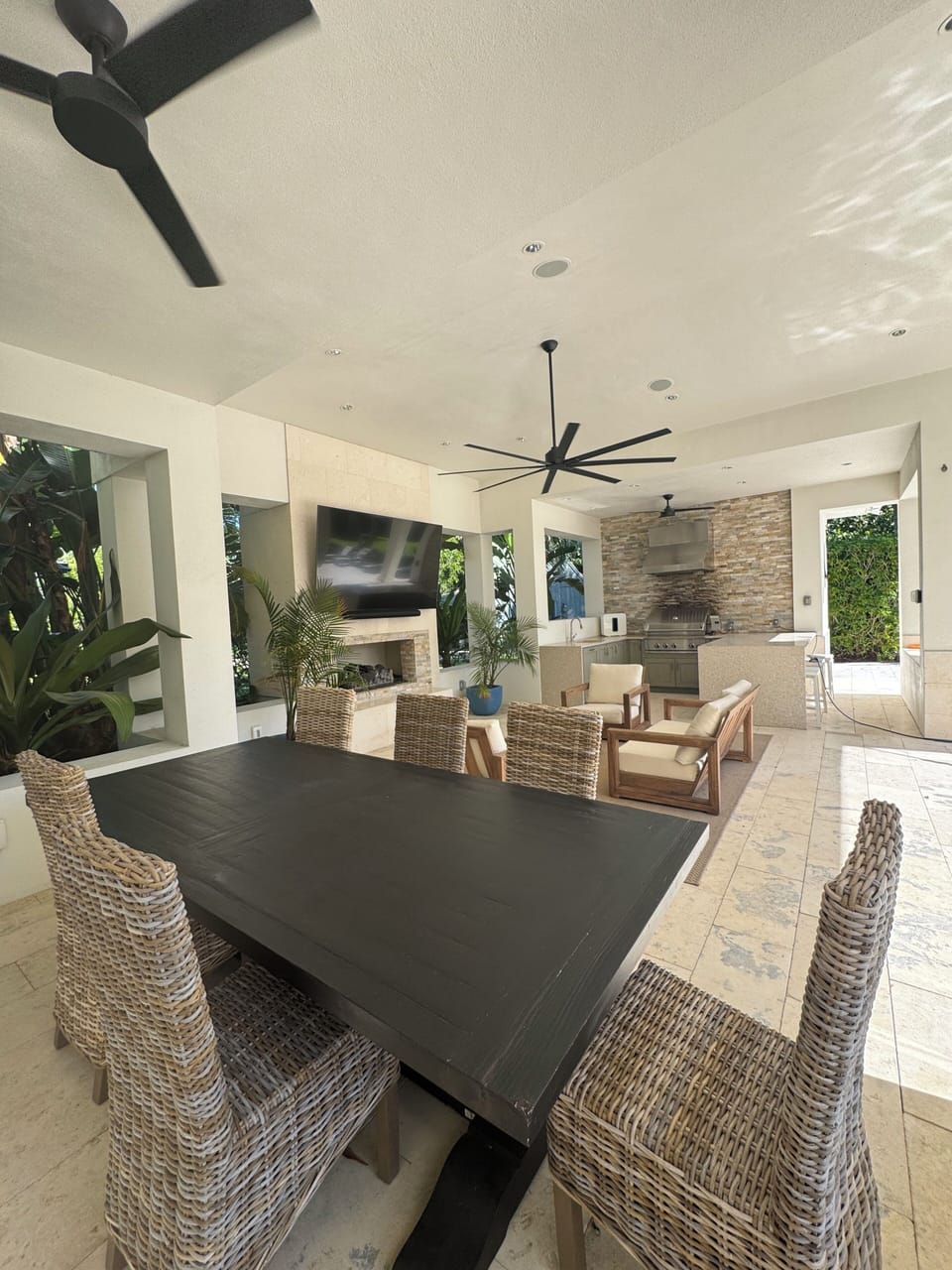 Outdoor dining
