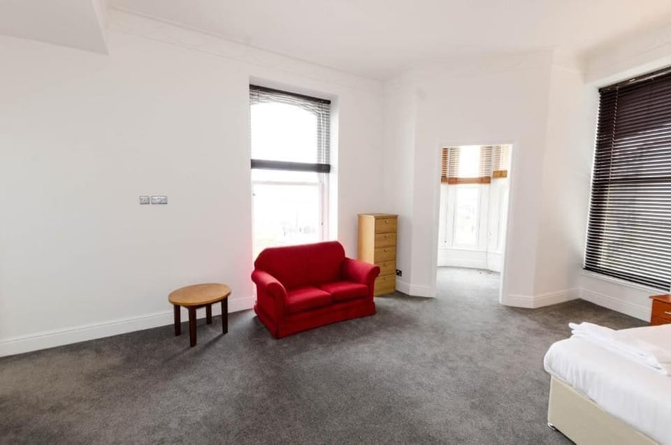 Superior Double Room, Sea View | In-room safe, desk, iron/ironing board, free WiFi