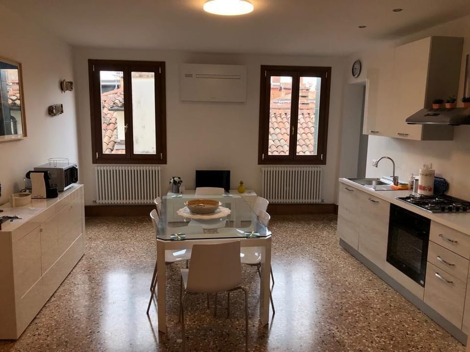 Apartment | Private kitchen | Electric kettle
