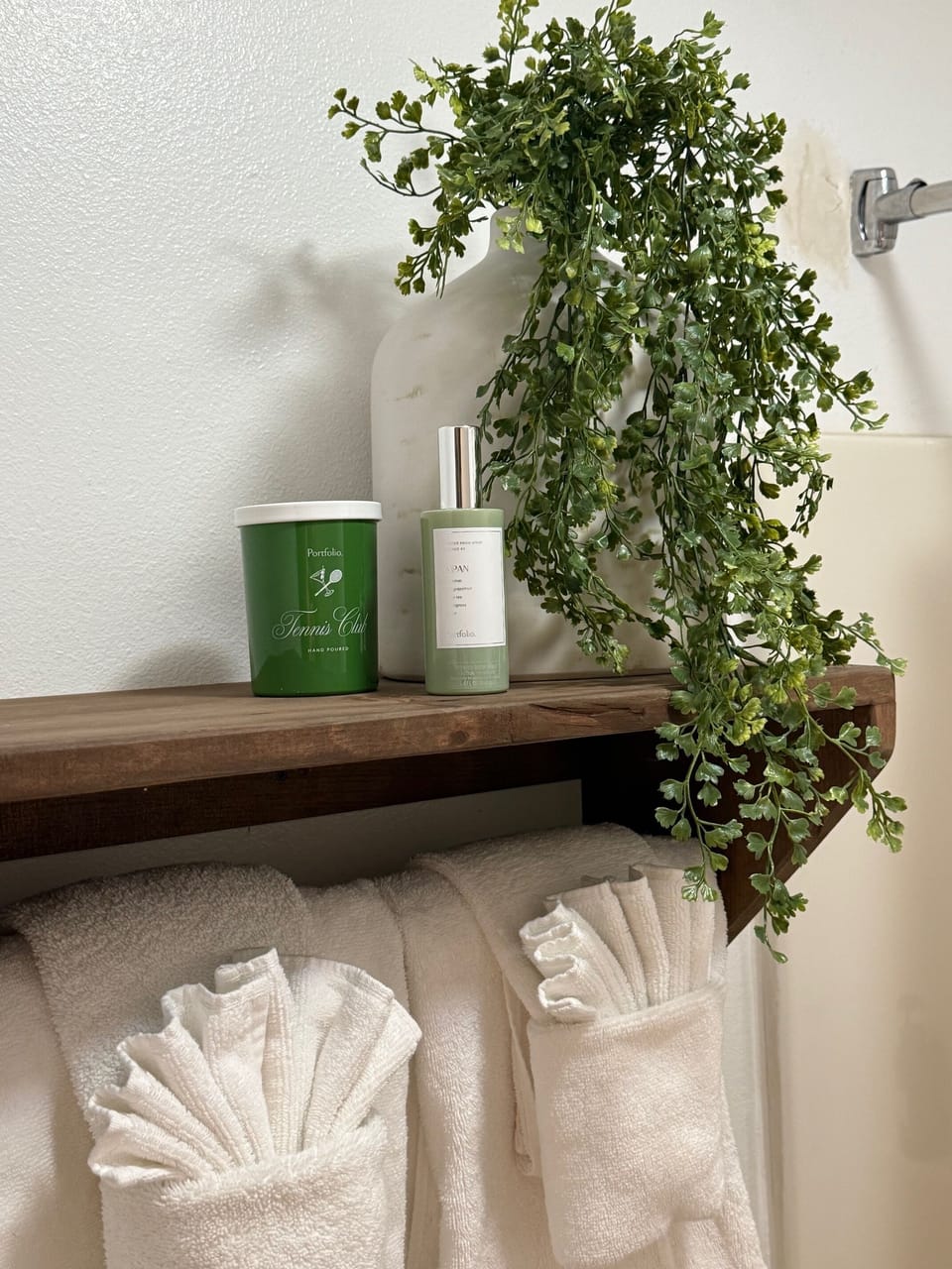 Bathroom amenities
