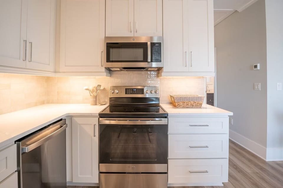 Stove/oven/microwave/dishwasher