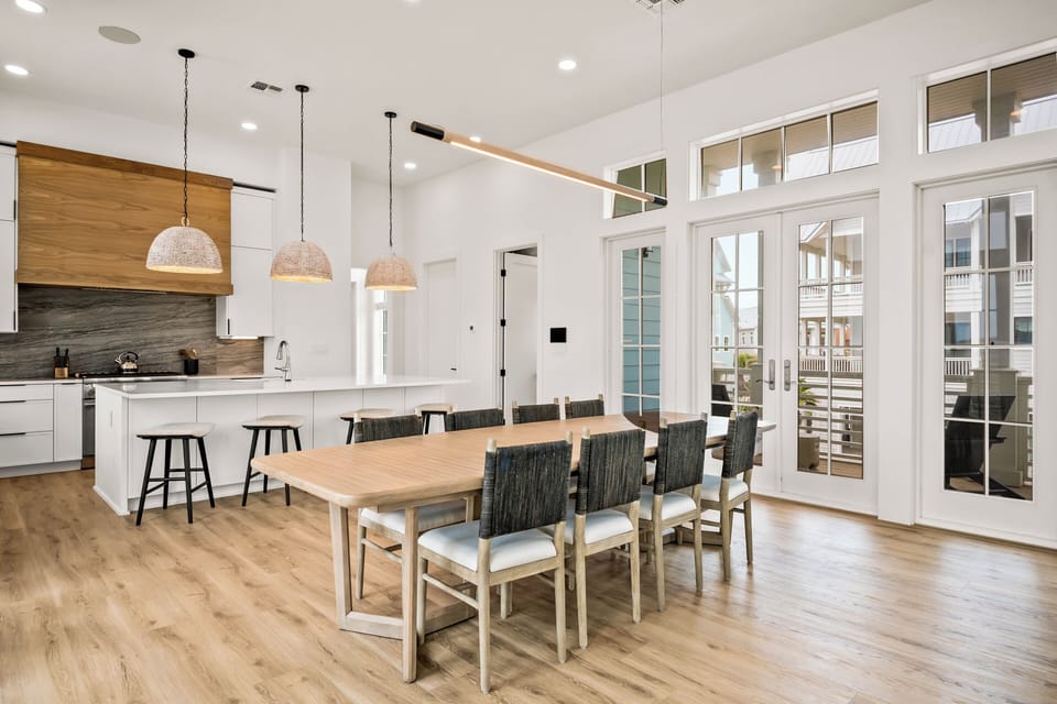 House (6 Bedrooms) | Interior