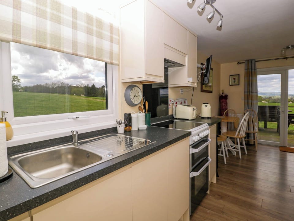 Fridge, microwave, toaster, cookware/dishes/utensils