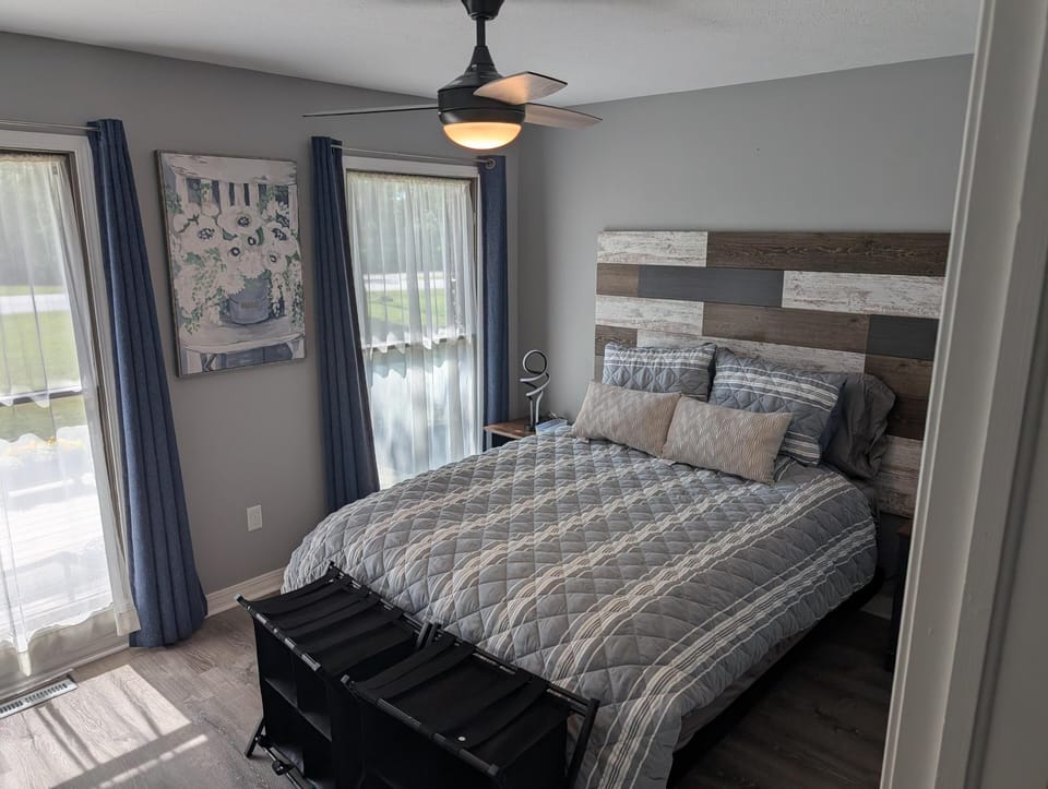 Guest bedroom