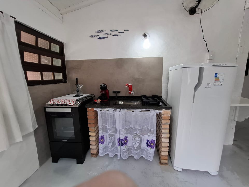Espresso maker, coffee/tea maker, fridge, oven