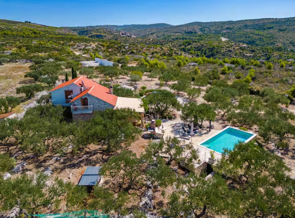 House (Three Bedroom Holiday Home with Pool) | Aerial view