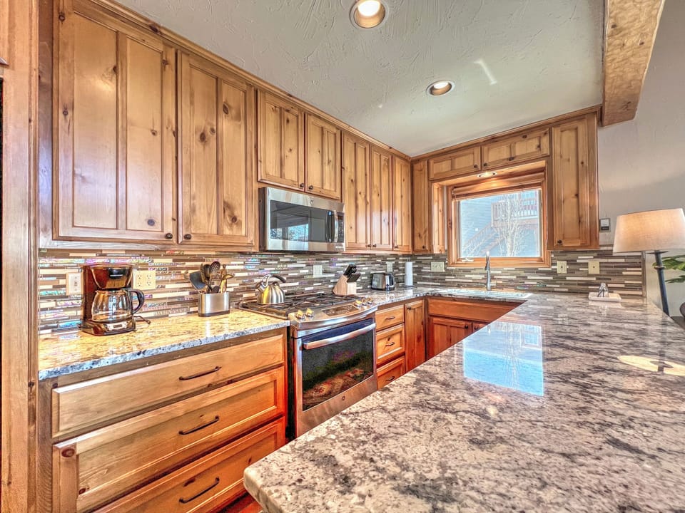 Crested Butte Vacation Rental, Skyview #4 - Crested Butte Vacation Rental, Skyview #4