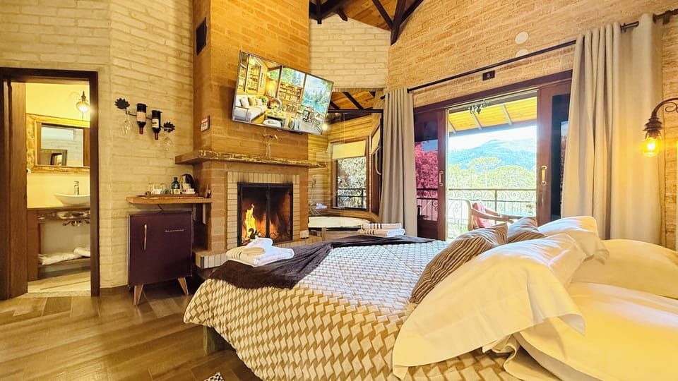 Deluxe Chalet, Mountain View | 1 bedroom, soundproofing, free WiFi