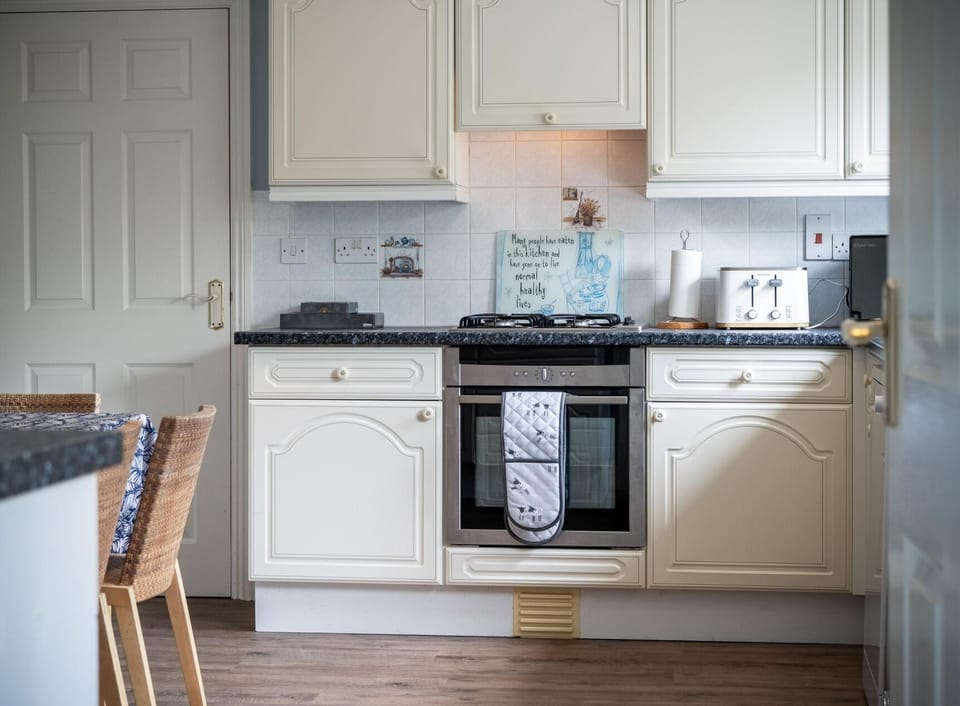 Audreys - 3 Bed Holiday Home - Manorbier (25543)