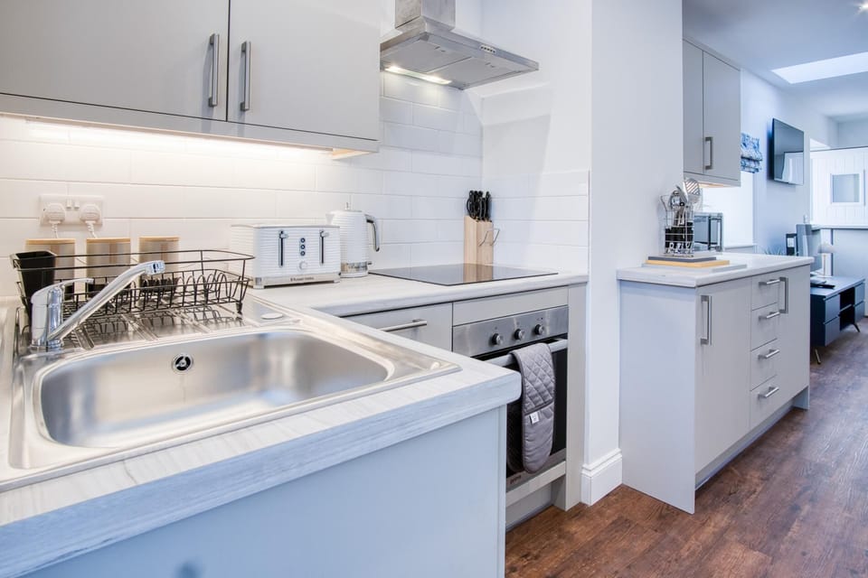 The Studio - 1 Bedroom Cottage - Princes Gate (25235)