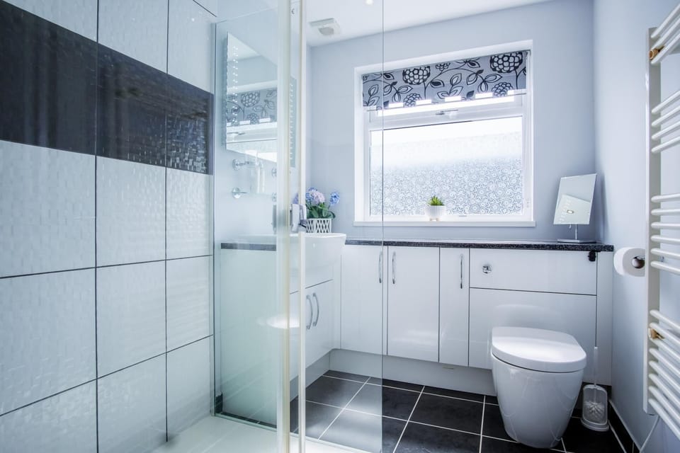 Ridgeway Hideaway - 1 Bedroom Holiday Home - Manorbier (25258)