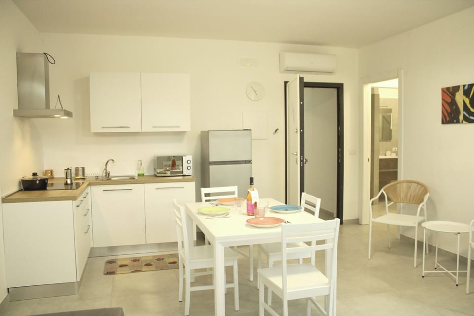 Kitchen and dining area