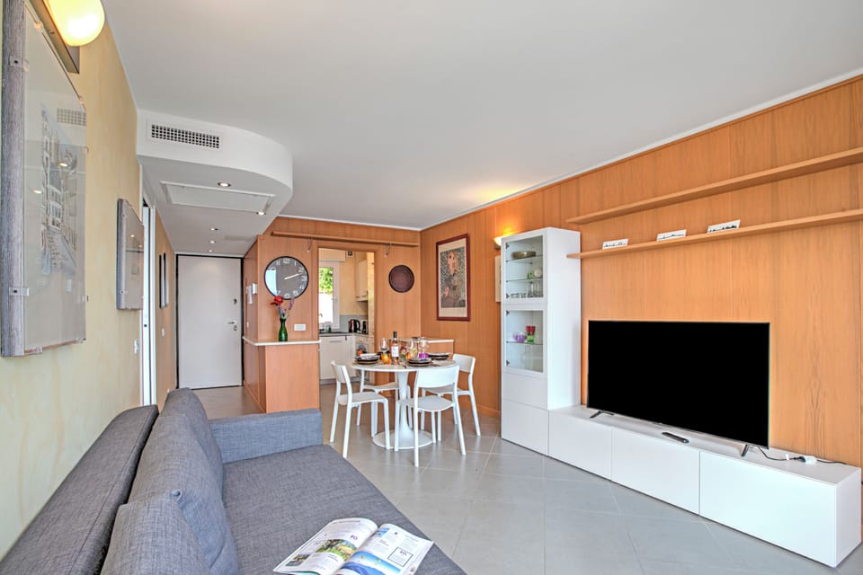 Living and dining room