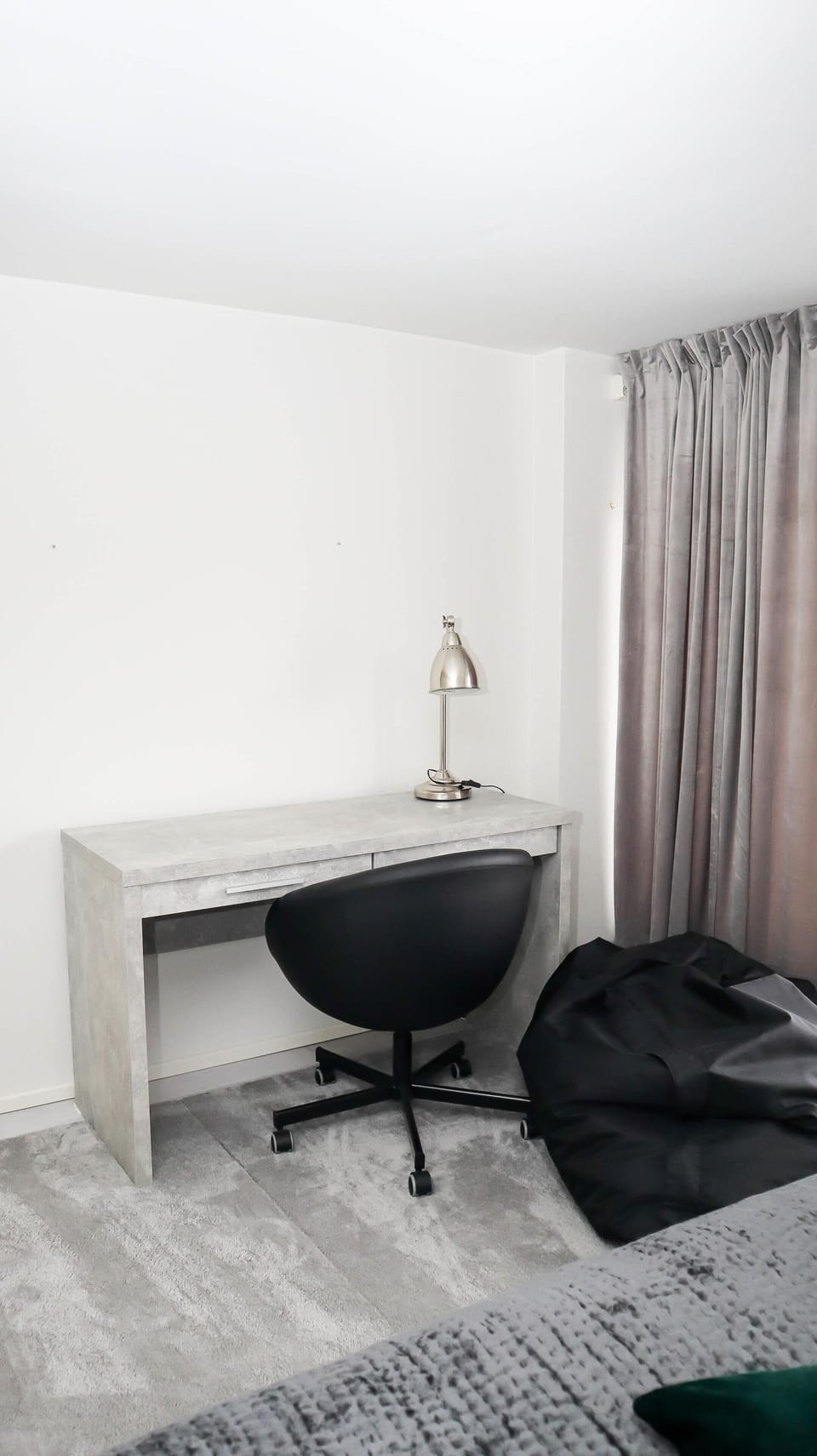Deluxe Penthouse, Balcony, Courtyard View | 1 bedroom, iron/ironing board, free WiFi
