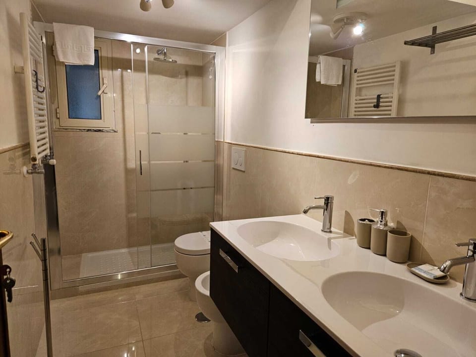 Comfort Double Room | Free WiFi