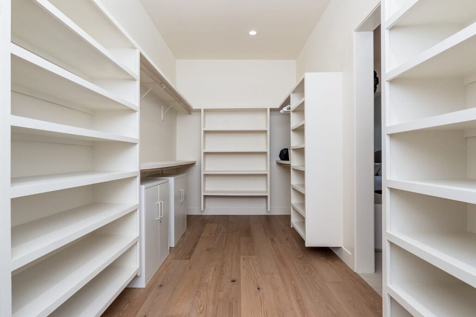Walk-in closet