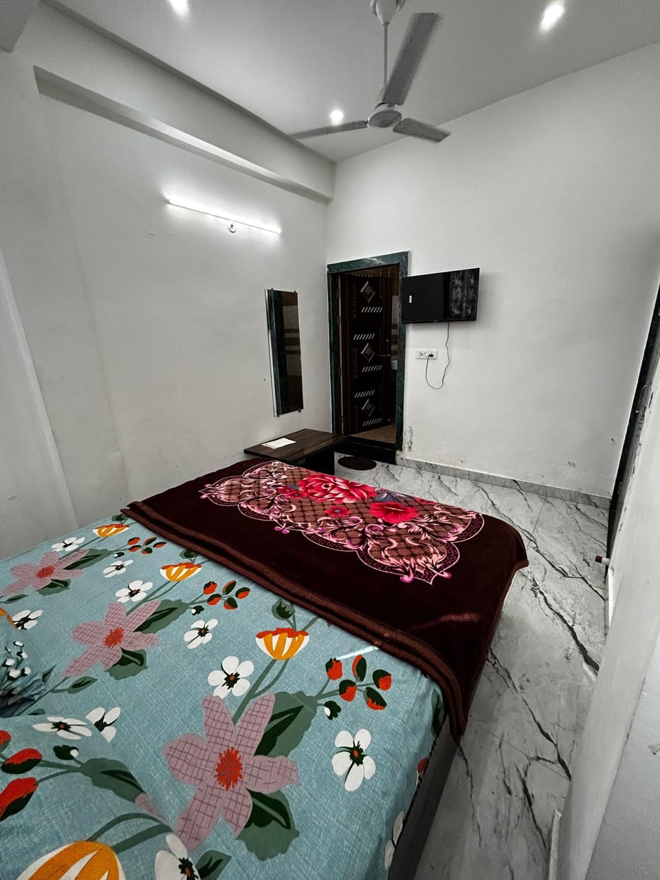Deluxe Double Room, City View | In-room safe, soundproofing, free WiFi, bed sheets