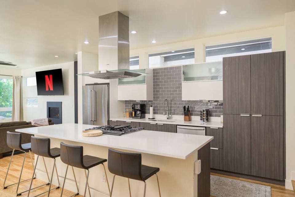 Beautifully updated, fully stocked open concept kitchen
