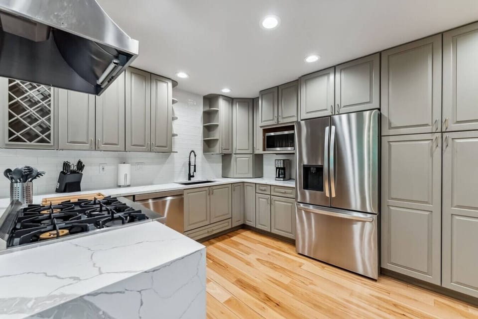 Remodeled and fully stocked chef`s kitchen