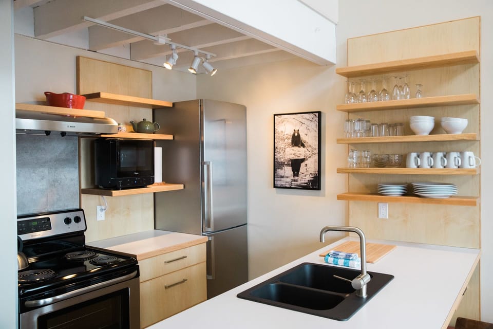 Oceanfront Loft Condo 26 -20180080 | Private kitchen | Full-size fridge, microwave, oven, dishwasher