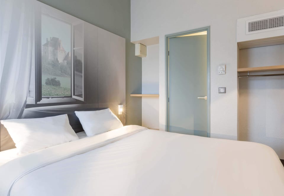 Double Room, Non Smoking | Desk, soundproofing, free WiFi, bed sheets