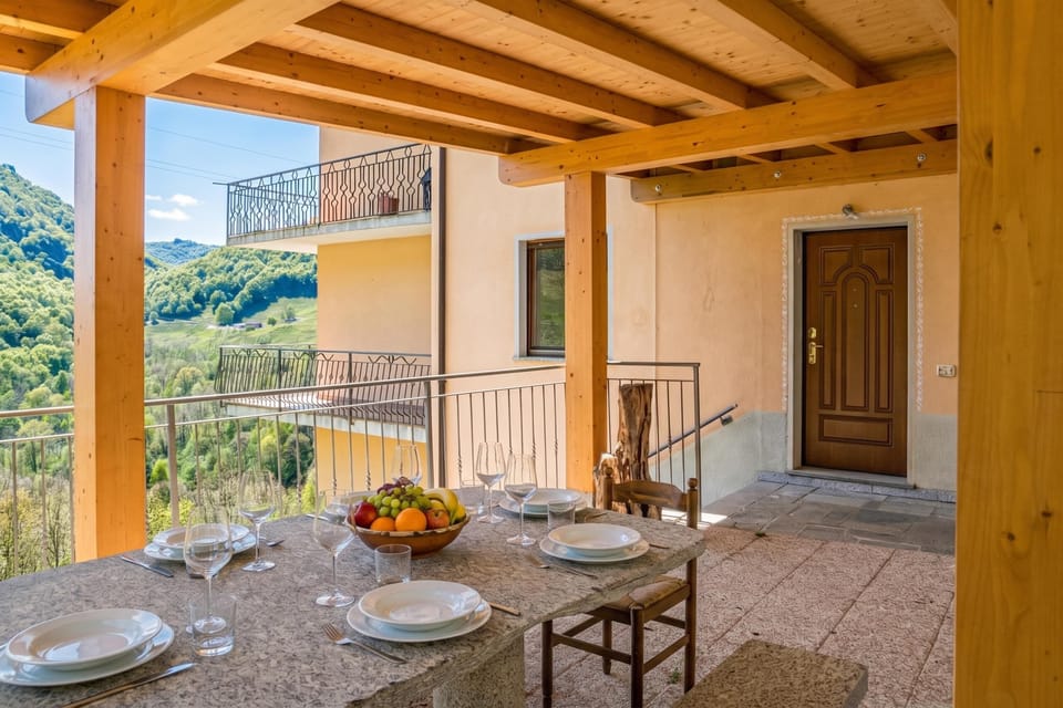 Family House, 3 Bedrooms, 2 Bathrooms (Balcone Di Alex & Thomas) | Outdoor dining