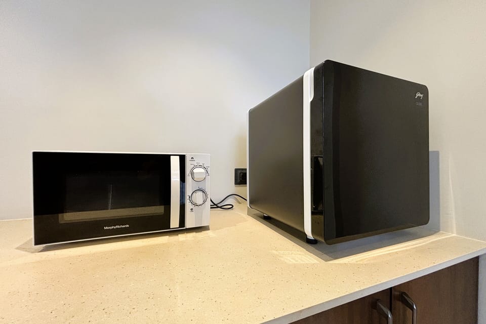 Mini-refrigerator