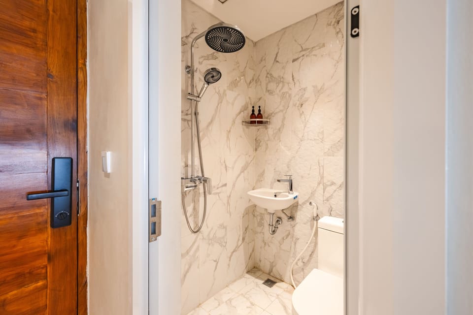 Superior Room | Bathroom | Towels