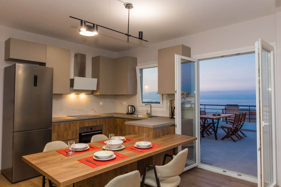 House, Smoking | 1 bedroom, desk