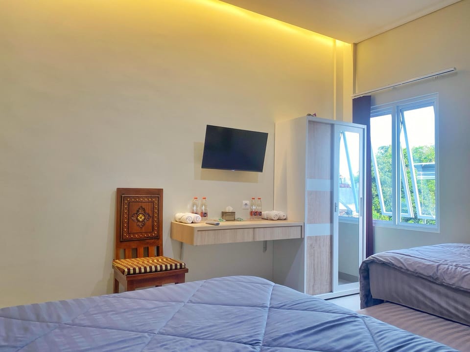 Family Room | Free WiFi