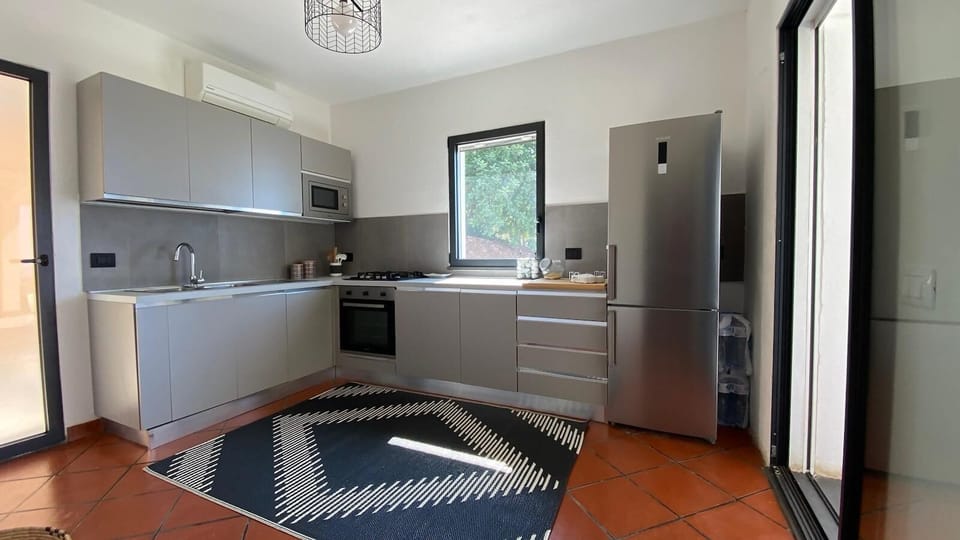 Kitchen or kitchenette,Communal kitchen