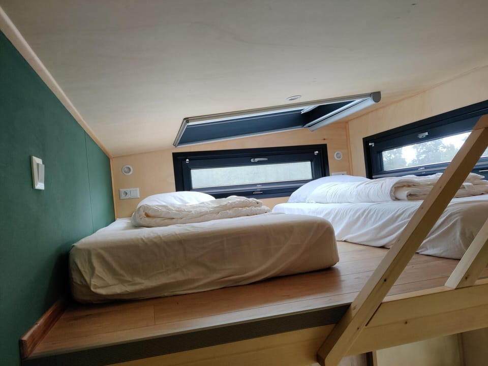 House | 2 bedrooms, bed sheets